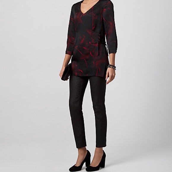 Floral Corset-Waist Tunic Blouse - Picture 3 of 11